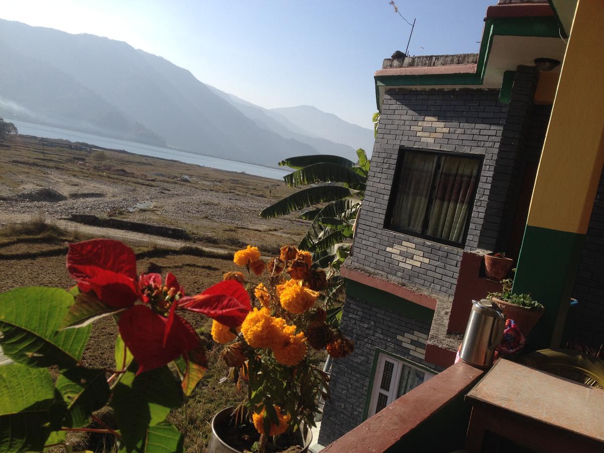 Bishnu Homestay Покхара Екстер'єр фото