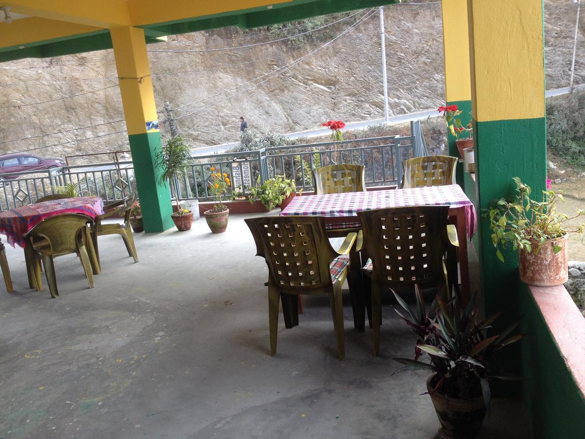 Bishnu Homestay Покхара Екстер'єр фото