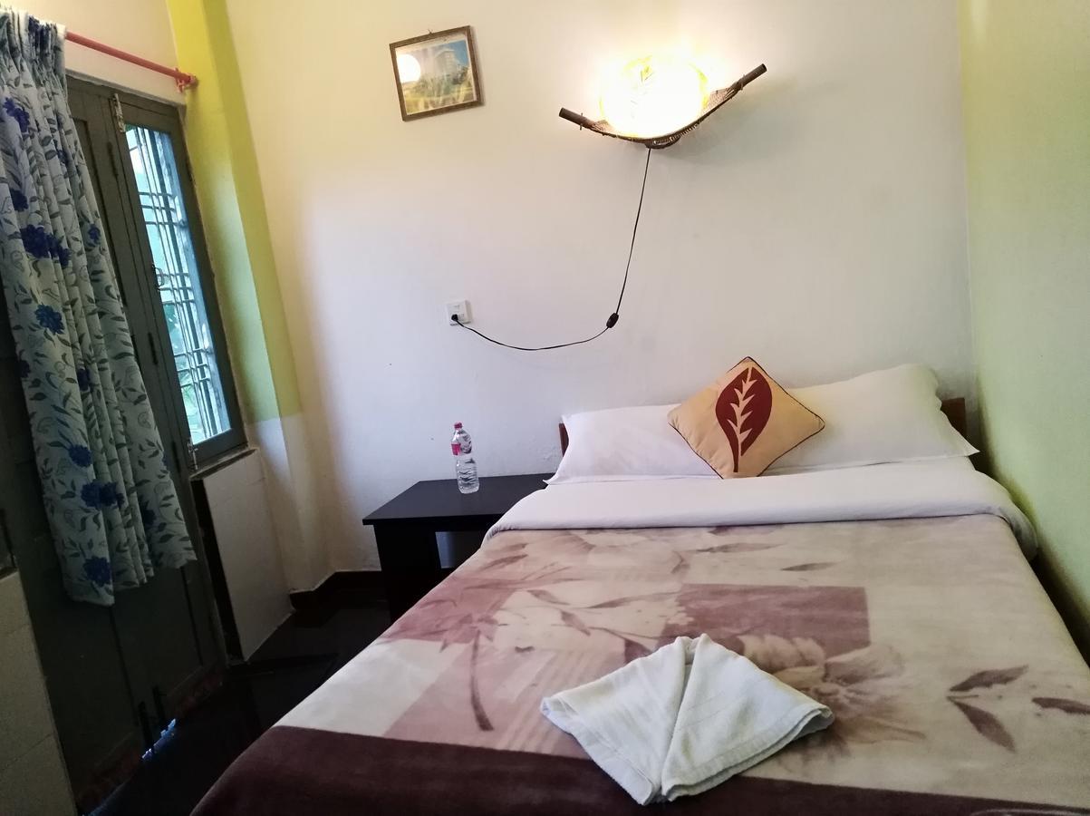 Bishnu Homestay Покхара Екстер'єр фото