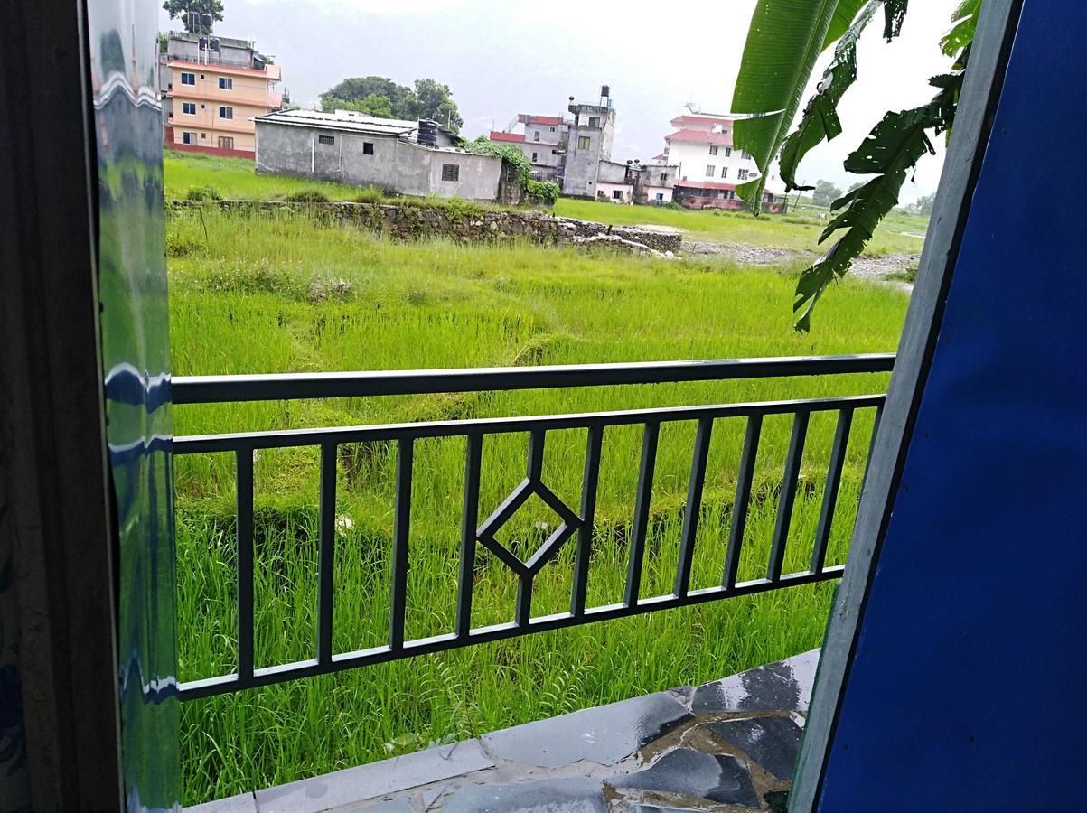 Bishnu Homestay Покхара Екстер'єр фото