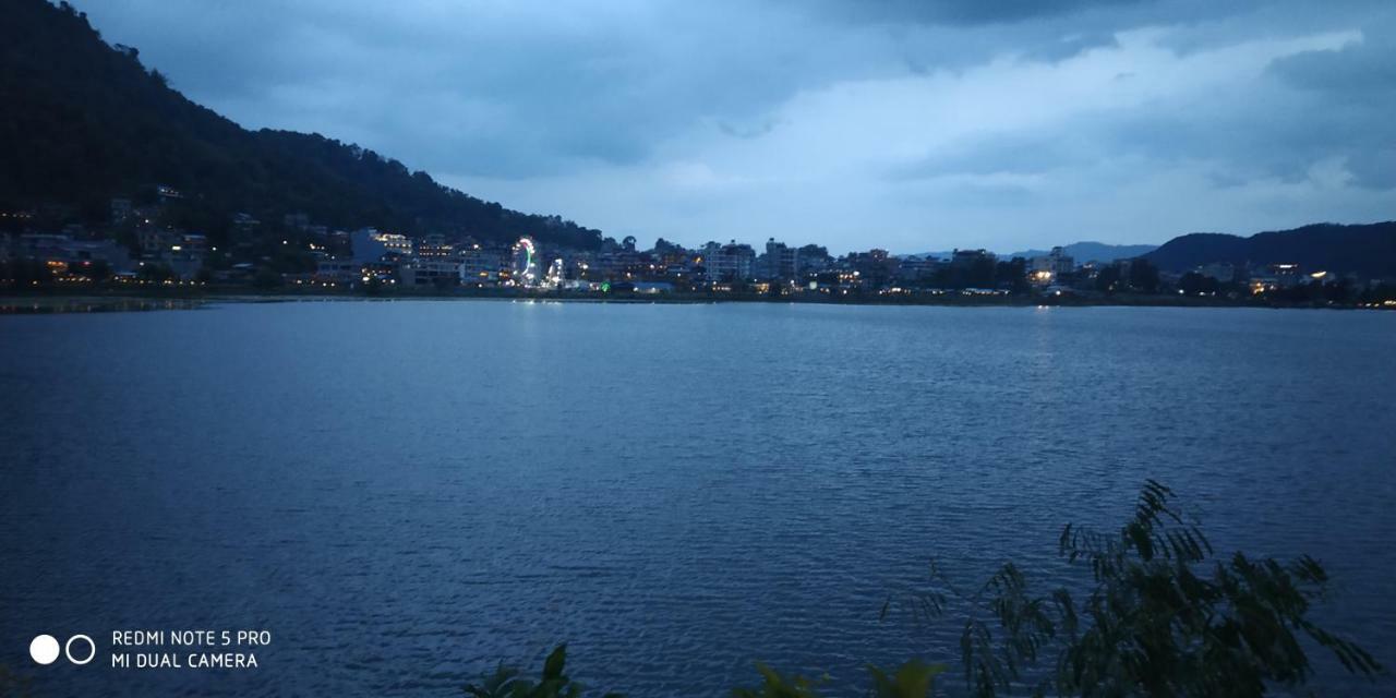 Bishnu Homestay Покхара Екстер'єр фото